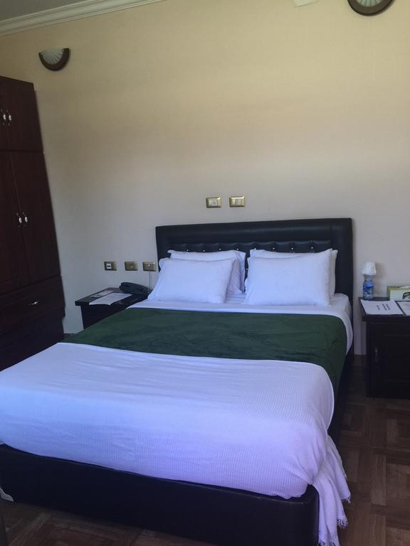 Bow Hotel B&B Addis Ababa Quarto foto